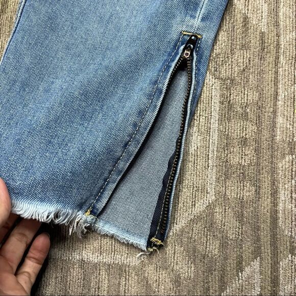 One X One Teaspoon Distressed Freebirds Boyfriend Cut Jeans - Picture 5 of 10